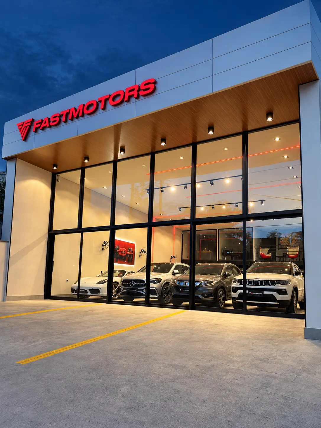 Lateral do showroom com carros seminovos